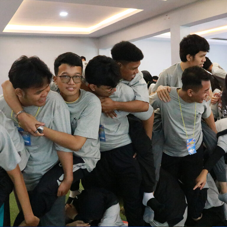 Basic Leadership Training: Membangun Pemimpin Muda di Universitas Pertiwi
