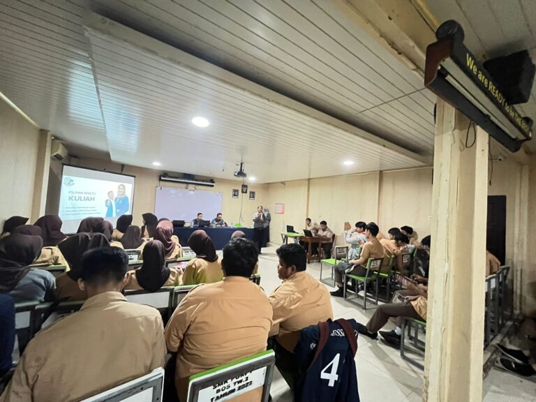Siswa-Siswi SMK PGRI 1 Jakarta Raih Skor TOEFL di Atas 400: Menunjukkan Peningkatan Kemampuan Bahasa Inggris Siswa