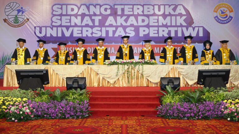 Wisuda 1