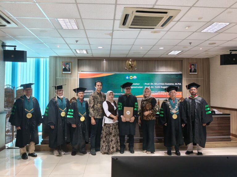 Fa’uzobihi, S.Pd., M.Pd. Resmi Raih Gelar Doktor di Universitas Negeri Jakarta